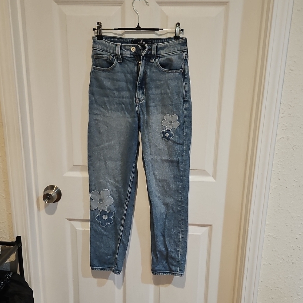 Hollister Blue Flower Embroidery Patches Mom Jeans (Size:0 Short)